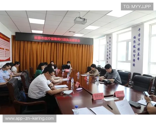 国际拳击裁判在执法中与医疗团队建立实时沟通机制保障选手安全
