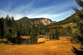 开云体育下载-女子足球联赛赛程安排公布，女子足球锦标赛